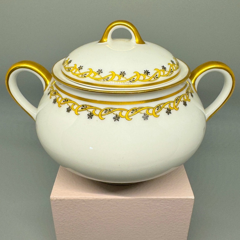 EUC Vintage Limoges France Haviland Porcelain Sugar Bowl with Lid